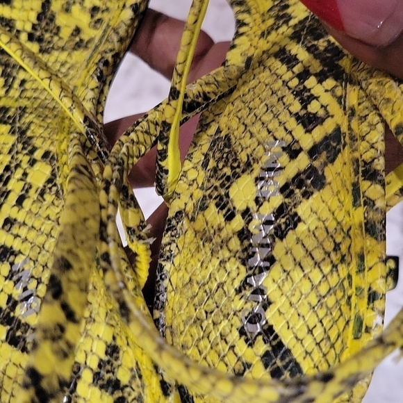 Gianni bini neveena yellow Reptile snake skin Strappy sandals - Picture 10 of 10